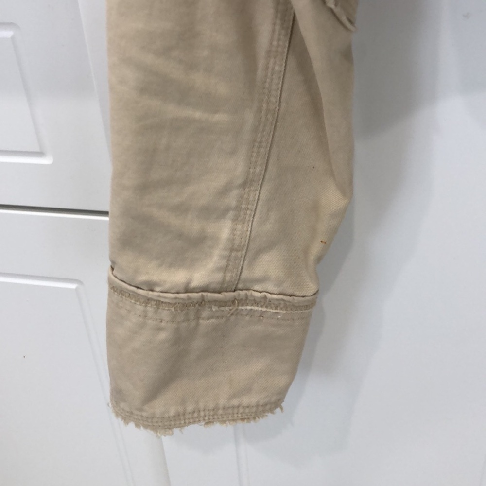 Woman’s tan crop jacket, Size M, Button down and bottom pockets - Picture 3 of 9